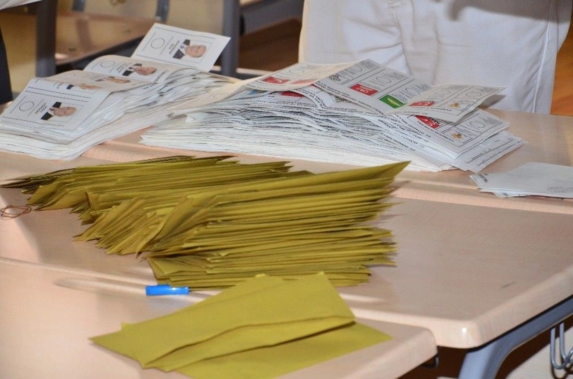 2023 yılında yapılan son anketler kimi işaret ediyor? İşte bu Pazar seçim olsa oy oranları 53