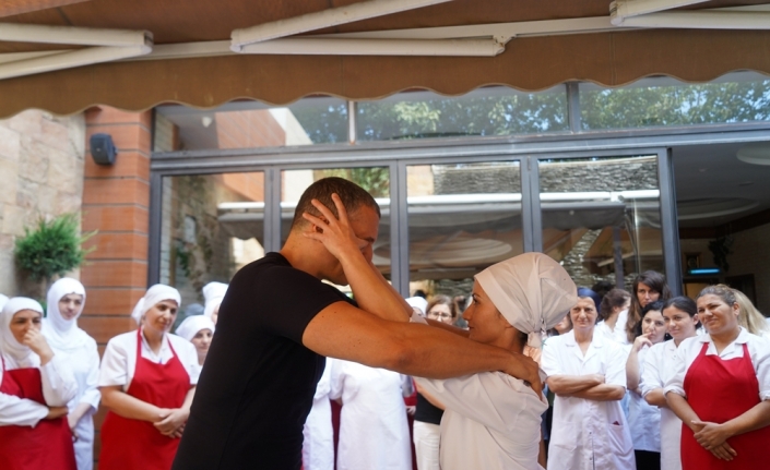 Kadın çalışanlar erkek şiddetine karşı kickboks öğreniyor