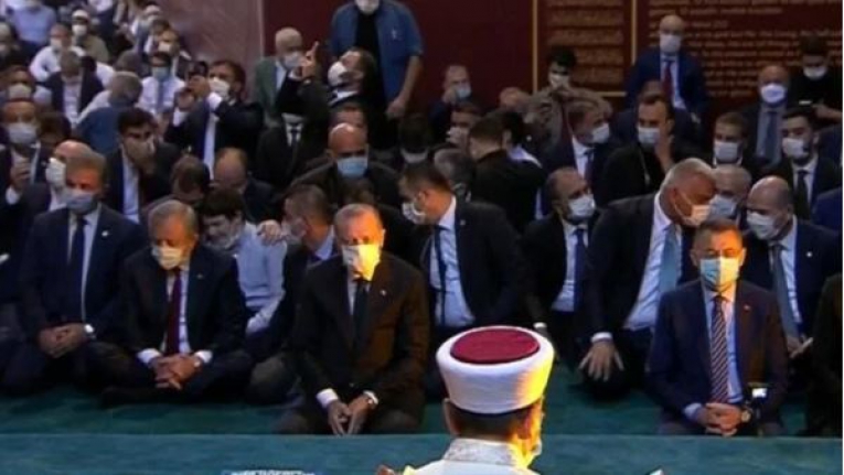 Ayasofya'da ilk Cuma namazına kaç kişinin katıldığını Cumhurbaşkanı Erdoğan açıkladı