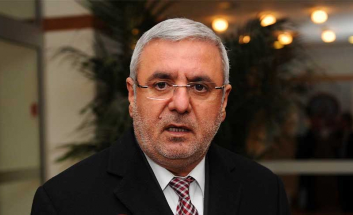 AKP'li Metiner: Demokratik Cumhuriyet tercihinden şaşmamak lazım