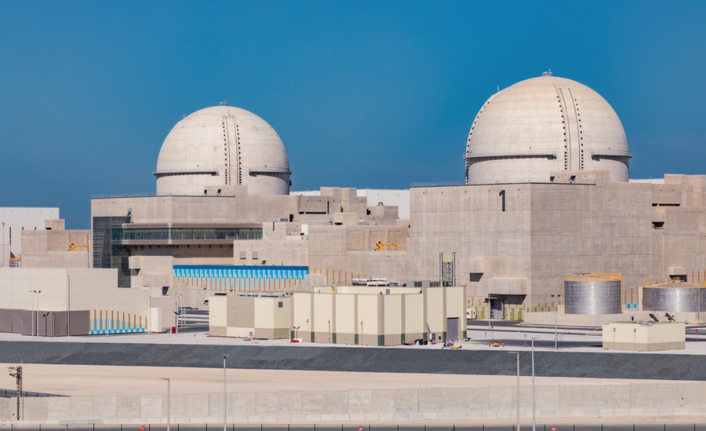 Arap dünyasındaki ilk nükleer enerji santrali, Birleşik Arap Emirlikleri'nde faaliyete girdi
