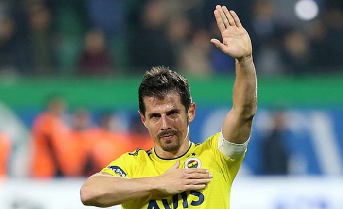 Emre Belözoğlu, futbol kariyerini noktaladı