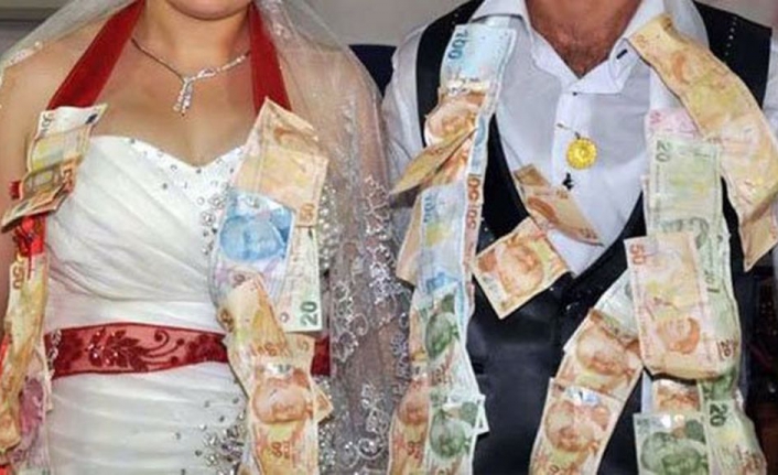 Fıkra gibi olay! Düğünde taktığı altını icra yoluyla geri aldı