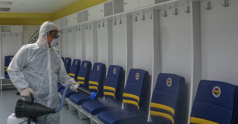 Fenerbahçe'de bir futbolcuda koronavirüs çıktı