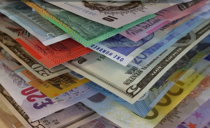 Dolar, Euro ve Sterlin ne kadar oldu