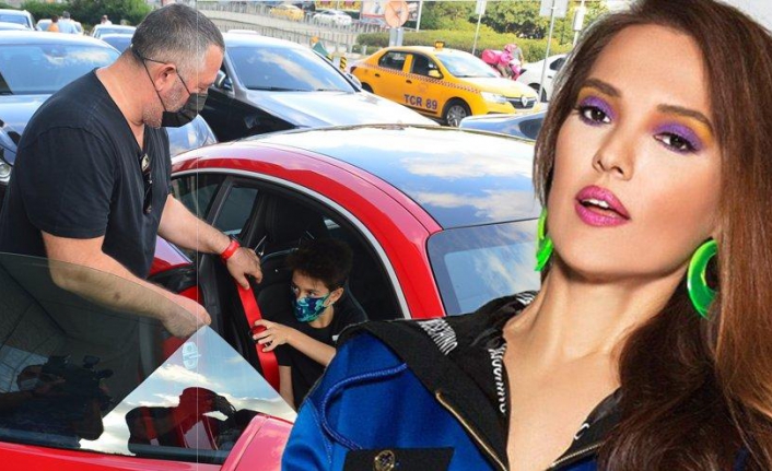 Cem Yılmaz’dan Demet Akalın’a gönderme