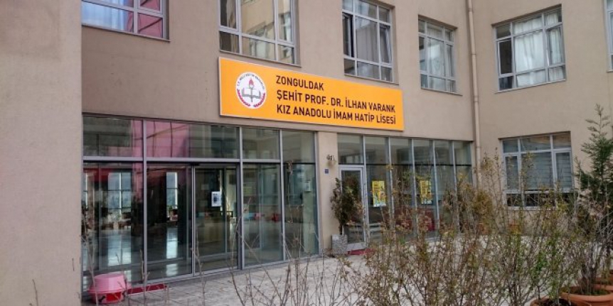 Öğretmen pozitif çıktı, temaslılar karantinada