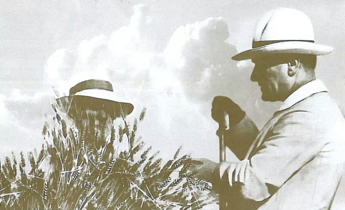 Ünlü oyuncu Atatürk videosu paylaşıp "Ağladım" yazdı