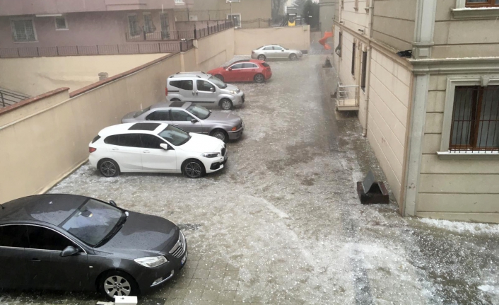 İstanbul’a yağış bağıra bağıra geldi. Meteoroloji ve AFAD defalarca uyardı