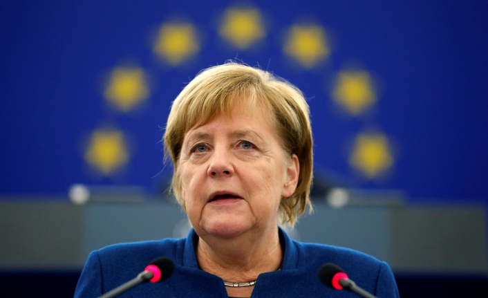 Türkiye’ye yaptırım tehditlerinin ardından Merkel’den beklenmedik açıklama