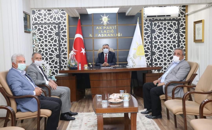 Bürokratlar AKP il başkanı için kuyruğa girdi