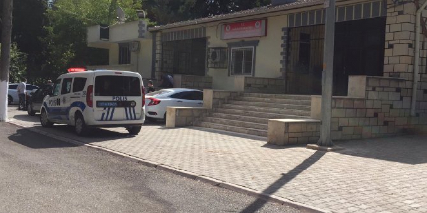 5 çocuk annesi tavana asılı olarak bulundu