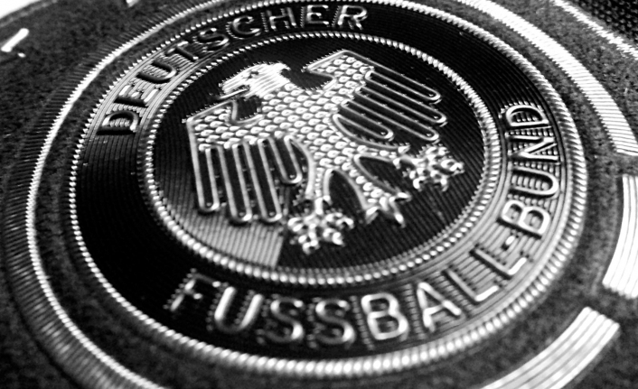 Futbol Federasyonu'na geniş çaplı operasyon,200’e yakın polis katıldı
