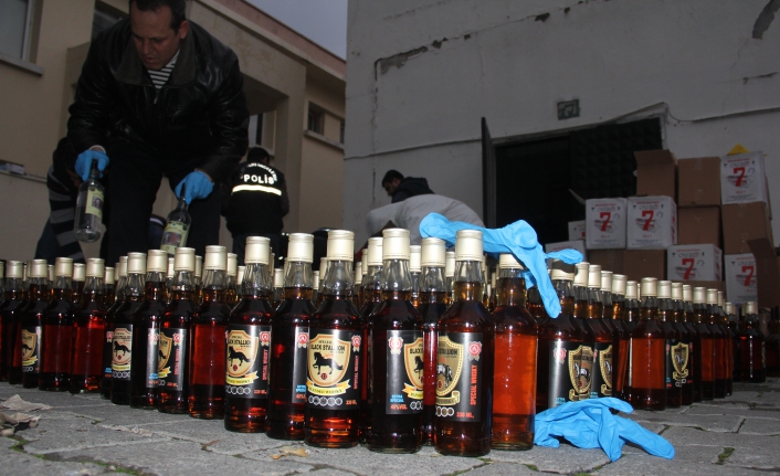 İzmir'de sahte içki operasyonu