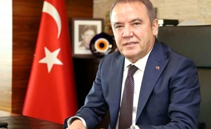 Yoğun bakımda tedavisi süren Antalya Büyükşehir Belediye Başkanı Muhittin Böcek’ten kötü haber geldi