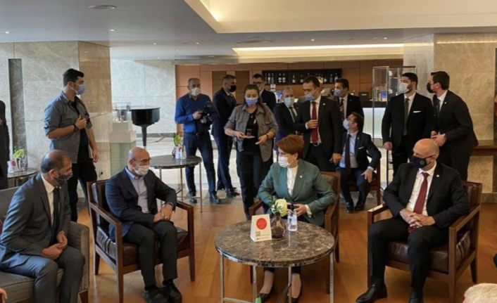 İzmir Büyükşehir Belediye Başkanı, Meral Akşener'i karşıladı