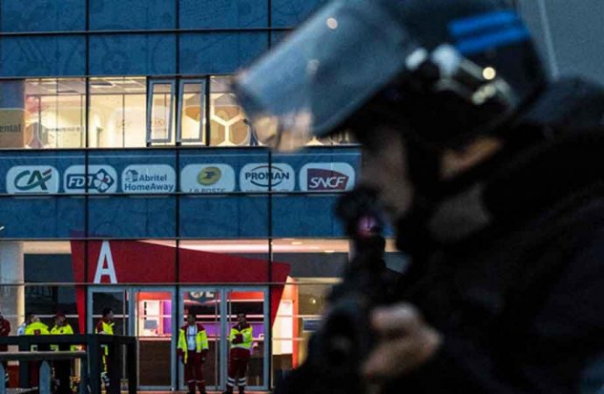 Fransa'da Yunan Ortodoks Kilisesi’ne saldırı! Papaz vuruldu