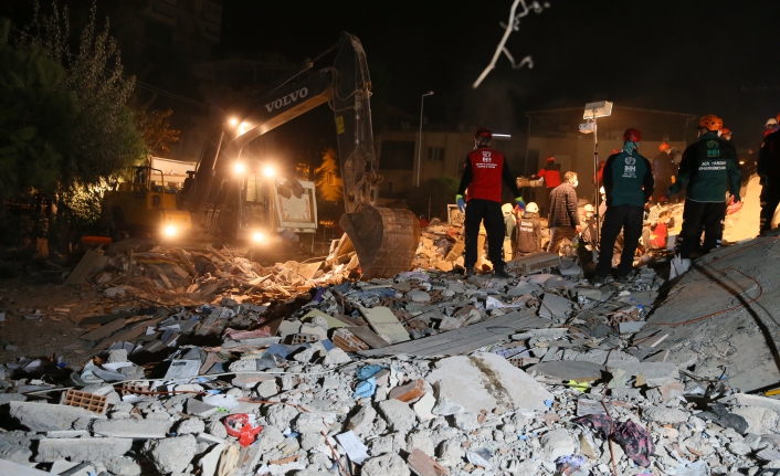 İzmir depreminde çöken Rıza Bey Apartmanı’ndan bir iyi bir kötü haber…