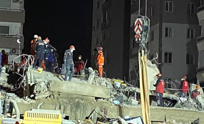 İzmir'de Rızabey Apartmanı’ndan bir acı haber daha