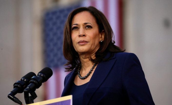 Dikkatleri üzerine toplayan Kamala Harris kimdir?