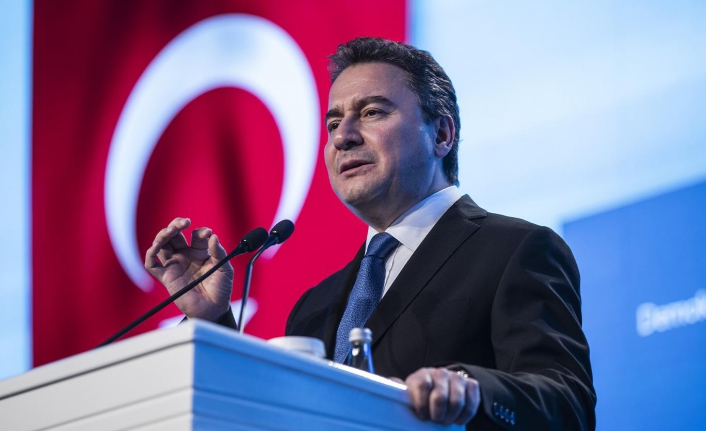 Ali Babacan’dan Erdoğan’a yine sert bir çıkış: Merkez Bankası’na faiz artışı için izin verdiniz mi?