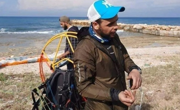 Akılalmaz olay! Rüzgara kapılan Türk paraşütçü başka ülkeye indi