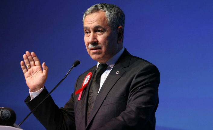 "Arınç, şimdi iyi polisi oynuyor…"
