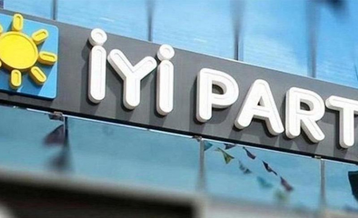 İYİ Parti’de istifa depremi