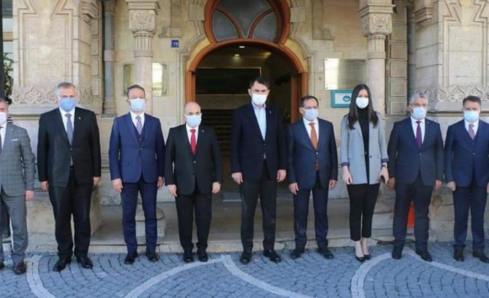 Bir kaymakam ve 5 AKP'li koronaya yakalandı