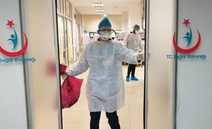 "İstanbul'da insanlar acilde yatak beklerken ölüyor"