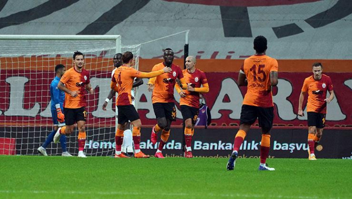 Galatasaray - Hatayspor maçında 3 gol 1 kırmızı kart