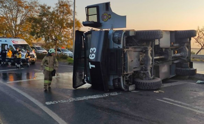 İstanbul'da TOMA devrildi