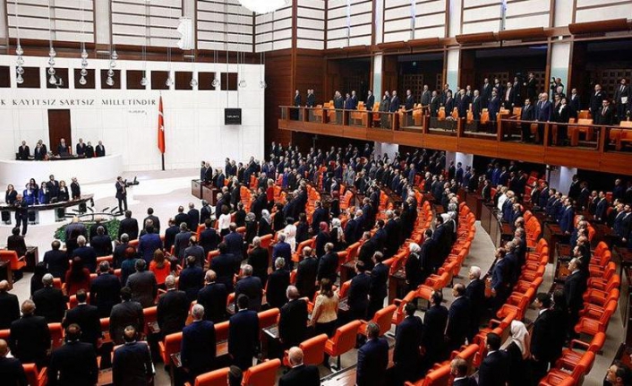 5 partinin desteğiyle kabul edildi!