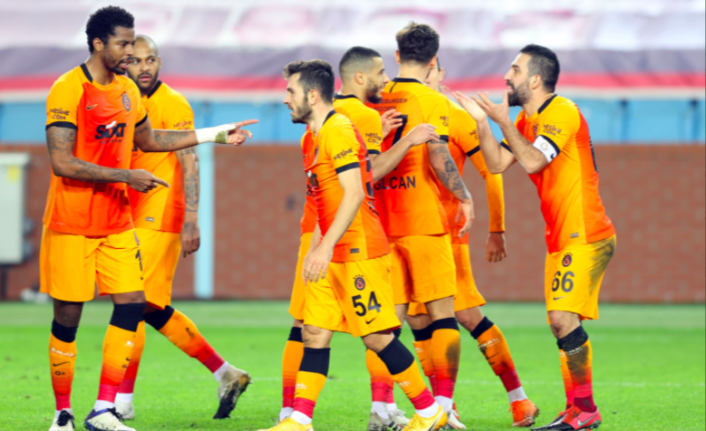 Aslan, Karadeniz'de kükredi!