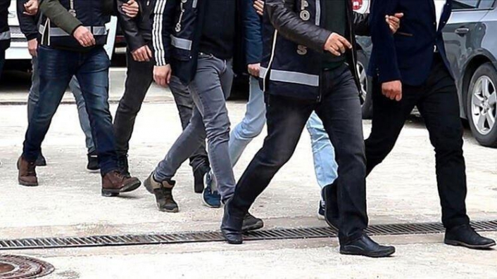 FETÖ'ye dev operasyon: Yüzlerce kişi gözaltına alındı!