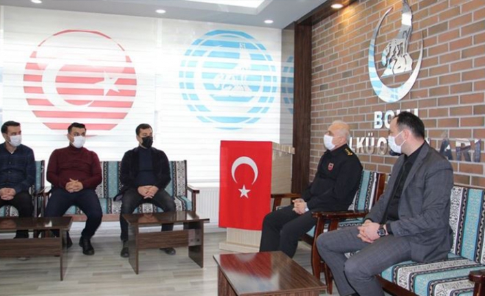 İl Jandarma Alay Komutanı Albay Ömer Ersever, Bolu Ülkü Ocakları'nı ziyaret etti
