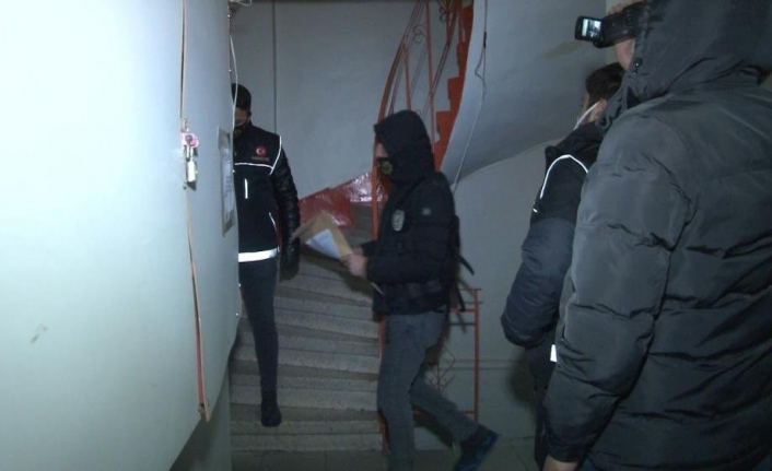 4 ilde eş zamanlı dev operasyon