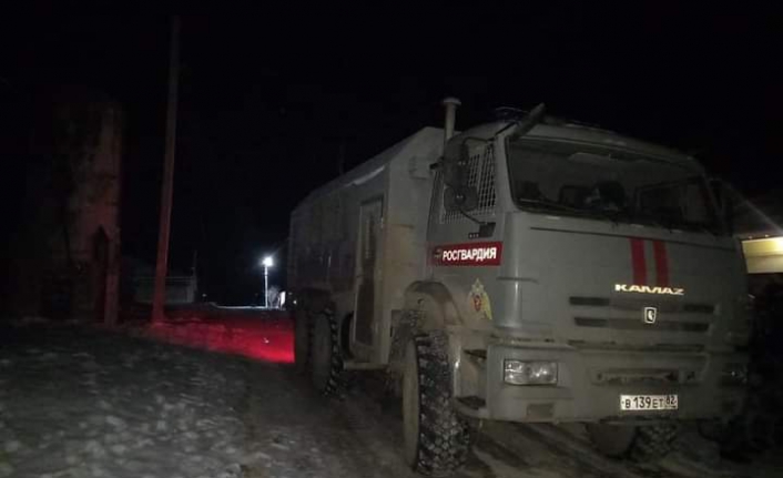 Rus polisi gece 4'te evlerini bastı!