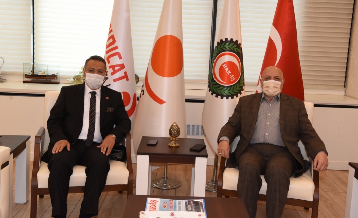 Yeniden Refah'tan HAK-İŞ'e 'yeni anayasa' ziyareti