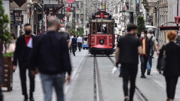 Bilim Kurulu üyesinden uyarı: Dikkatli olmak gerekiyor