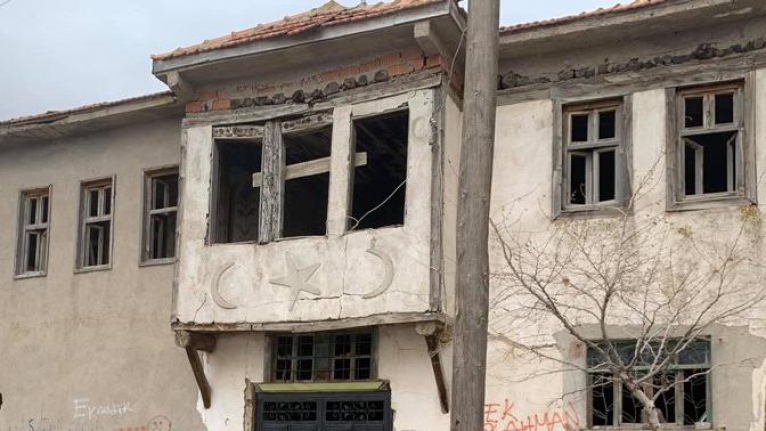 Atatürk'ün karargahı bakımsızlıktan yıkılmaya yüz tuttu