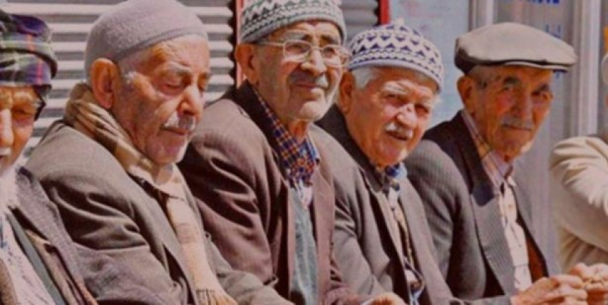 65 yaş üstüne yaşlılık aylığına SGK'dan 'iptal yok' genelgesi