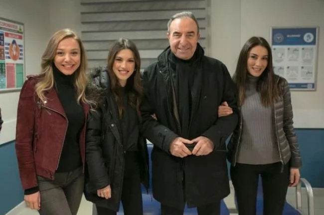 Arka Sokaklar karantinada! İki oyuncuda birden korona çıktı