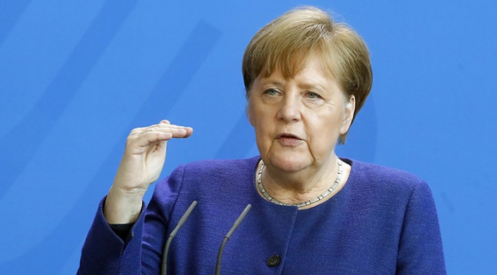 Merkel'den kritik zirve öncesi Türkiye açıklaması