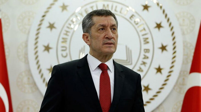 Bakan Selçuk'tan flaş açıklama 'Yüz yüze eğitim devam edecek mi?'