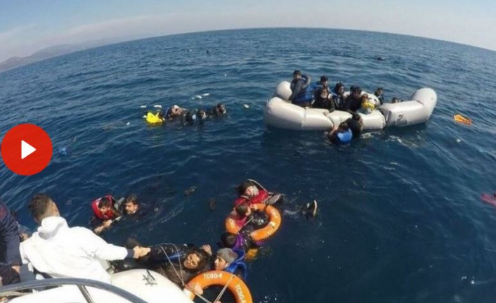 Göçmenleri dövüp botlarını patlattılar