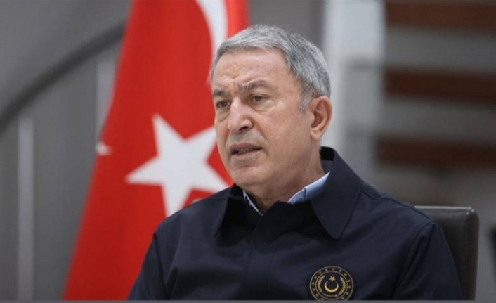 Bakan Akar: Mehmetçiğin nefesi teröristlerin ensesinde