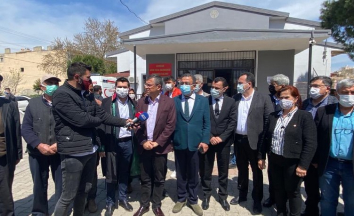 "Saray rejimi orta oyunu oynamaktadır"