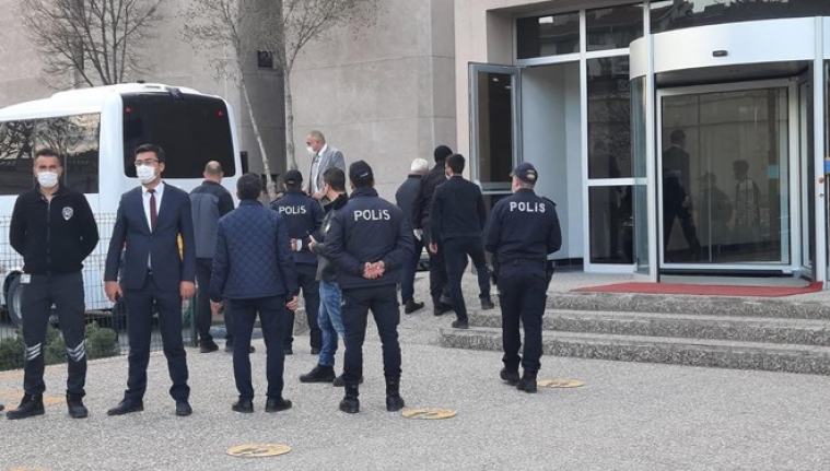 İfadeye çağrılan emekli amiraller hakkında karar
