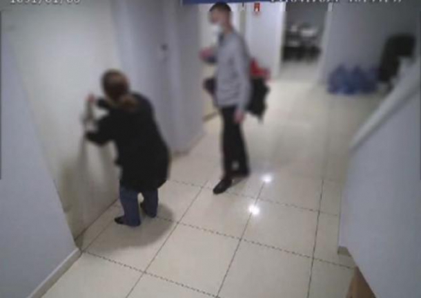 Bankadaki kasalara anahtar kalıbı çıkarırken yakalandı